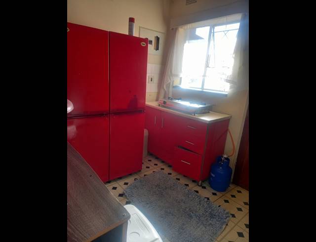 1 bed property to rent in DAWNVIEW